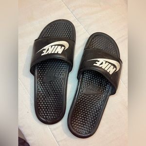 Black & White Nike Slides Size 9